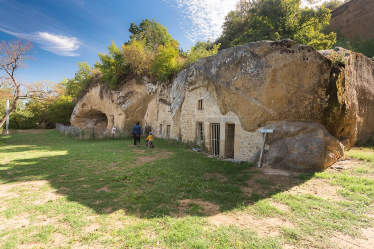 Photo of Sites troglodytiques de Châteauneuf-sur-Isère